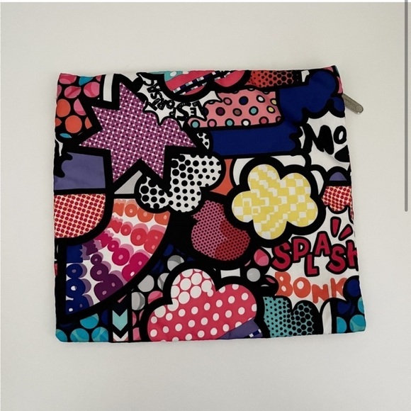 LESPORTSAC Travel Pouch - Picture 2 of 4